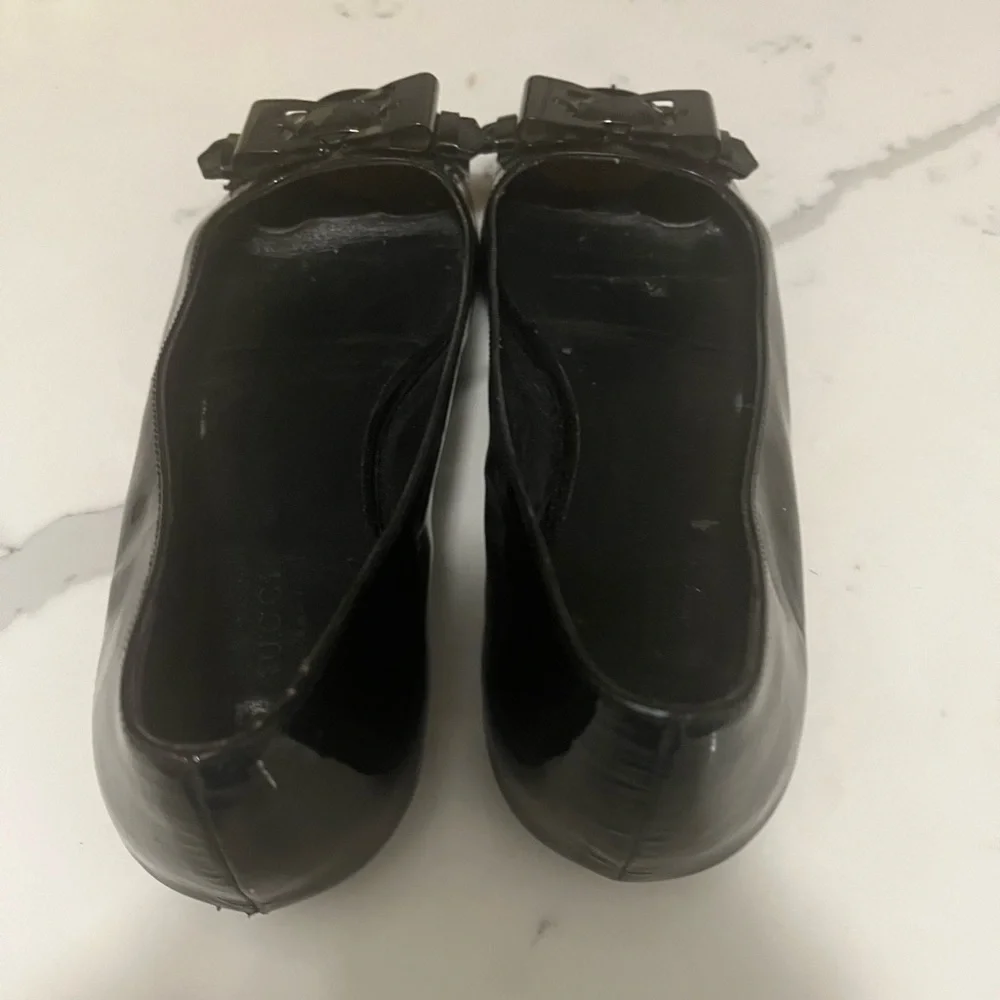 Gucci Embellished Ballet Flats in Black Patent Leather - Picture 6 of 9